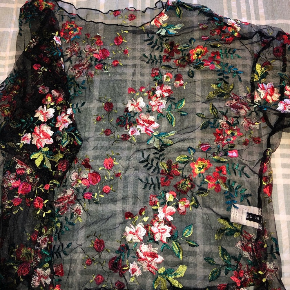 Floral black Shear Top